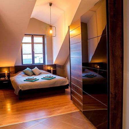 Style Apartment Next To Kazimierz And Old Town + Netflix Cracovia Exterior foto